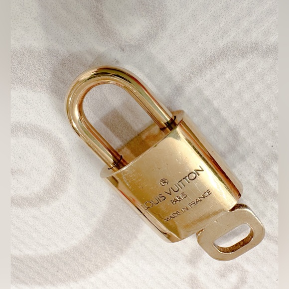 Louis Vuitton gold brass lock and key set necklace #310 Polished ready to wear - Picture 10 of 15